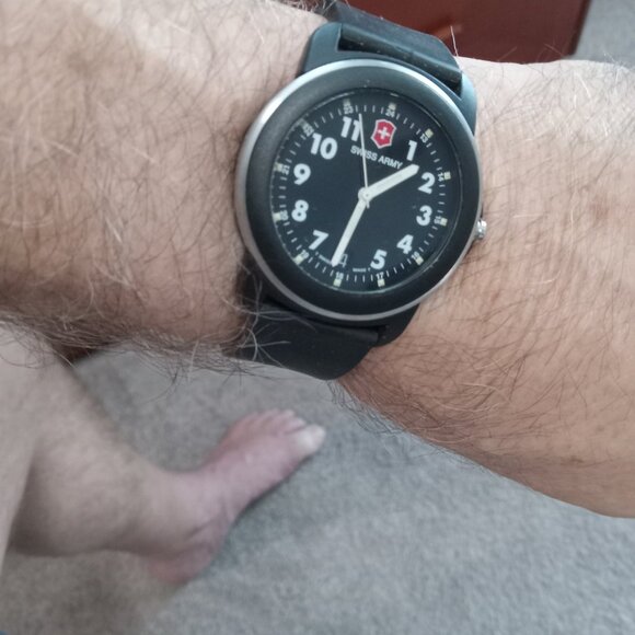 Vintage Swiss Army Victorinox Men's Military Field Watch black Bezel - Picture 10 of 10